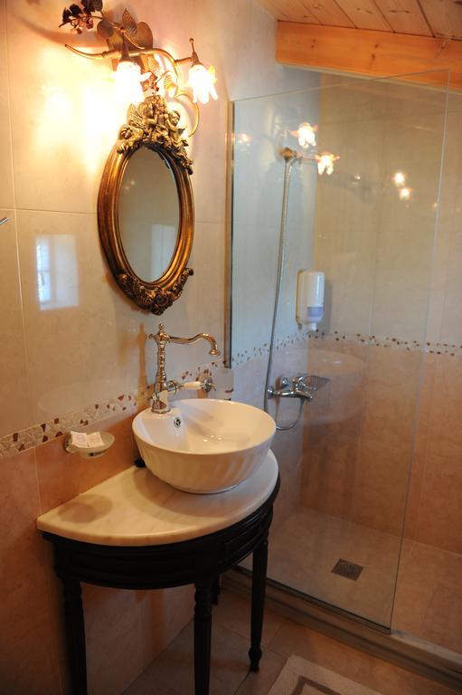 Agnadi Suites Episkopos Oda fotoğraf